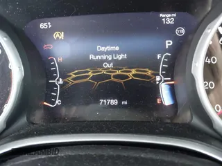 2021 Jeep Compass Altitude with VIN 3C4NJDBBXMT586529, listed as a IAAI auction lot 42296016 with 71,789 mi miles and . Bid and sale history available at DreamBid. Image 7.