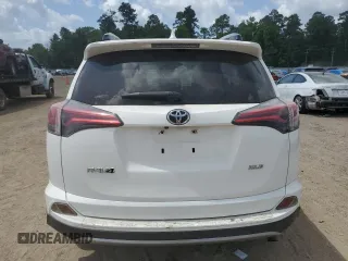2018 Toyota RAV4 XLE with VIN JTMWFREV3JJ727033, listed as a Copart auction lot 59967025 with 145,990 mi miles and Clean title. Bid and sale history available at DreamBid. Image 6.