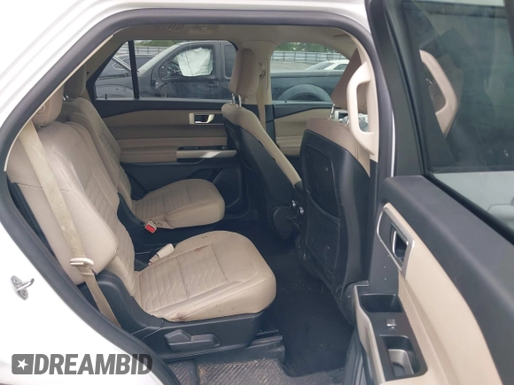 2020 Ford Explorer XLT with VIN 1FMSK7DH4LGC22642, listed as a IAAI auction lot 41932776 with 45,099 mi miles and . Bid and sale history available at carsss.com. Image 8.