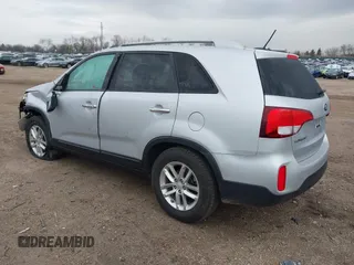 2015 Kia Sorento LX with VIN 5XYKT4A77FG621662, listed as a IAAI auction lot 41883976 with 62,540 mi miles. Bid and sale history available at carsss.com. Image 3.