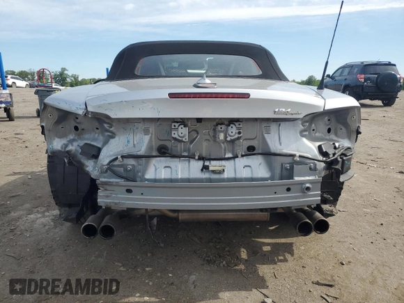 2020 FIAT 124 Spider Lusso z VIN JC1NFAEK3L0144390, wystawiony jako Copart lot #56587145 z przebiegiem 23 493 mil mil oraz Szkoda całkowita • Salvage title. Historia ofert i sprzedaży dostępna na DreamBid. Obrazek 6.