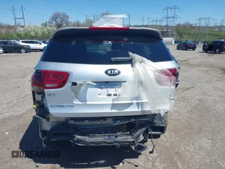 2019 Kia Sorento EX V6 with VIN 5XYPHDA52KG564867, listed as a IAAI auction lot 41991146 with 70,458 mi miles. Bid and sale history available at carsss.com. Image 17.