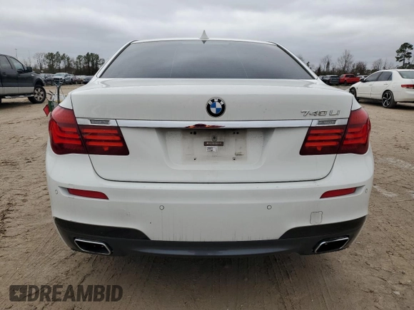 2015 BMW 7 Series 740Li with VIN WBAYE4C52FD947008, listed as a Copart auction lot 45206035 with 123,551 mi miles and Salvage Title. Bid and sale history available at DreamBid. Image 6.