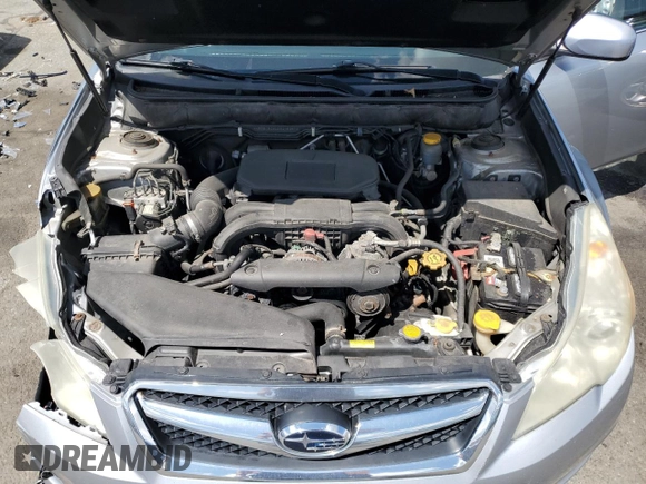 2012 Subaru Legacy Premium z VIN 4S3BMBC6XC3012037, wystawiony jako Copart lot #55500225 z przebiegiem 303 495 mil mil oraz Szkoda całkowita • Salvage title. Historia ofert i sprzedaży dostępna na DreamBid. Obrazek 11.