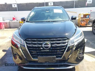 2024 Nissan Kicks SR with VIN 3N1CP5DV7RL490435, listed as a IAAI auction lot 41817333 with 7,918 mi miles and . Bid and sale history available at DreamBid. Image 12.
