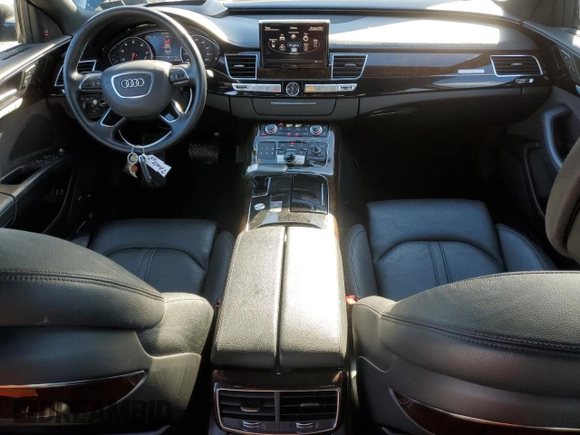 2018 Audi A8 z VIN WAU44AFD7JN000195, wystawiony jako Copart lot #42916214 z przebiegiem 181 353 mil mil oraz . Historia ofert i sprzedaży dostępna na DreamBid. Obrazek 8.