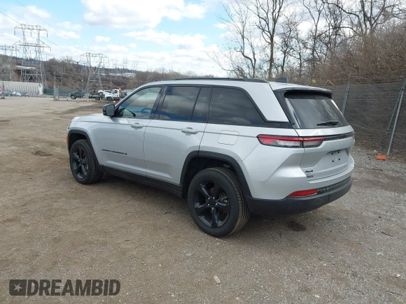 2023 Jeep Grand Cherokee Laredo with VIN 1C4RJHAG2PC660418, listed as a IAAI auction lot 41693879 with 4,295 mi miles and . Bid and sale history available at DreamBid. Image 3.