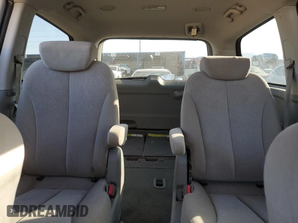 2010 Kia Sedona LX with VIN KNDMG4C31A6335678, listed as a Copart auction lot 76016514 with 130,889 mi miles and Salvage Title. Bid and sale history available at carsss.com. Image 10.