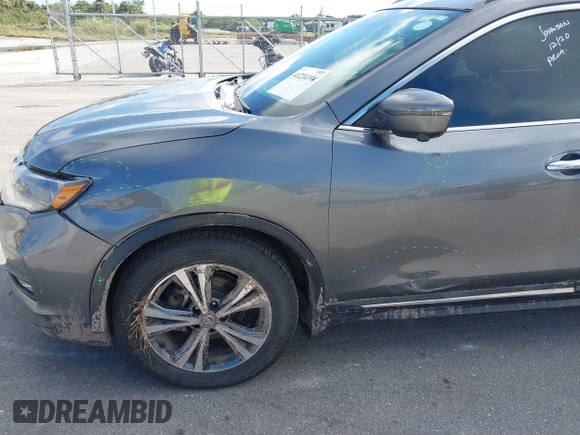 2018 Nissan Rogue S with VIN 5N1AT2MT9JC834646, listed as a IAAI auction lot 41224194 with 87,846 mi miles and . Bid and sale history available at carsss.com. Image 17.