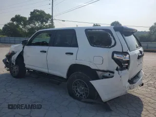 2020 Toyota 4Runner SR5 with VIN JTEBU5JR5L5789434, listed as a Copart auction lot 59286615 with 63,057 mi miles and Salvage title. Bid and sale history available at DreamBid. Image 2.