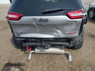 2018 Jeep Cherokee Trailhawk с VIN 1C4PJMBXXJD526398, выставлен на аукционе IAAI как лот 42105800 с пробегом 55 670 миль миль и . История ставок и продаж доступна на DreamBid. Изображение 6.