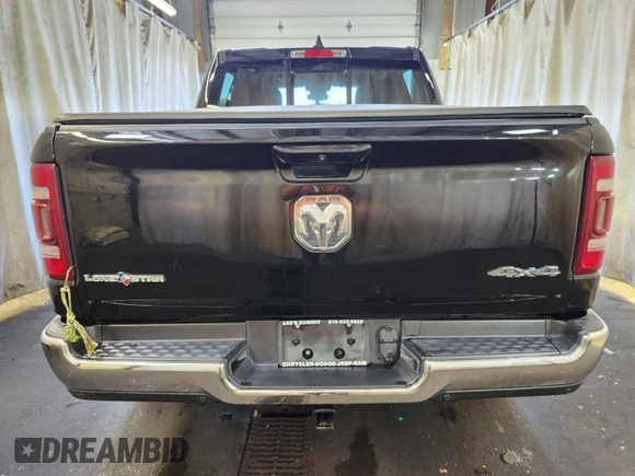 2022 Ram 1500 Big Horn z VIN 1C6RRFFG4NN269611, wystawiony jako IAAI lot #42566377 z przebiegiem 97 169 mil mil oraz . Historia ofert i sprzedaży dostępna na DreamBid. Obrazek 12.