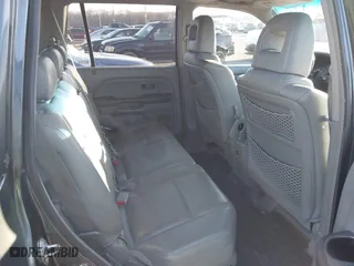 2005 Honda Pilot EX-L with NAVI with VIN 2HKYF18745H564639, listed as a IAAI auction lot 41767115 with 143,725 mi miles. Bid and sale history available at carsss.com. Image 8.