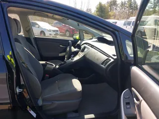 2015 Toyota Prius Four z VIN JTDKN3DU5F0434254, wystawiony jako IAAI lot #42070019 z przebiegiem 134 790 mil mil oraz . Historia ofert i sprzedaży dostępna na DreamBid. Obrazek 5.