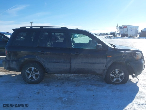 2006 Honda Pilot EX-L with VIN 2HKYF18536H526013, listed as a IAAI auction lot 41335771 with 223,265 mi miles. Bid and sale history available at carsss.com. Image 13.