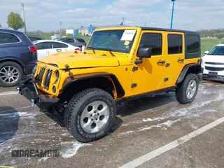 2013 Jeep Wrangler Unlimited Sport z VIN 1C4BJWDG6DL544197, wystawiony jako IAAI lot #41968556 z przebiegiem 121 101 mil mil oraz . Historia ofert i sprzedaży dostępna na DreamBid. Obrazek 19.