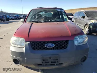 2005 Ford Escape XLS Value with VIN 1FMYU92Z45KB08619, listed as a Copart auction lot 80997664 with 132,417 mi miles and Clean Title. Bid and sale history available at carsss.com. Image 5.