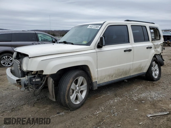 2007 Jeep Patriot Sport with VIN 1J8FT28W77D359282, listed as a Copart auction lot 44372385 with 194,152 mi miles and Salvage Title. Bid and sale history available at DreamBid. Image 1.