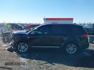 2016 Ford Explorer XLT with VIN 1FM5K7D89GGA84874, listed as a IAAI auction lot 41612708 with 124,421 mi miles. Bid and sale history available at carsss.com. Image 14.