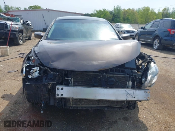 2015 Nissan Altima S with VIN 1N4AL3AP2FN379061, listed as a IAAI auction lot 41995960 with 313,153 mi miles and . Bid and sale history available at carsss.com. Image 12.