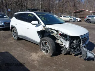 2022 Hyundai Tucson Limited with VIN 5NMJE3AE7NH075304, listed as a IAAI auction lot 41596387 with 43,371 mi miles. Bid and sale history available at carsss.com. Image 1.