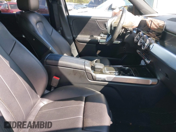 2020 Mercedes-Benz GLB 250 z VIN W1N4M4GB1LW042630, wystawiony jako IAAI lot #41981299 z przebiegiem 66 708 mil mil oraz . Historia ofert i sprzedaży dostępna na DreamBid. Obrazek 5.