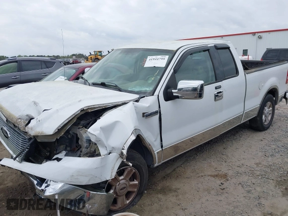 2004 Ford F-150 STX z VIN 1FTRX12W04NA27363, wystawiony jako IAAI lot #41944799 z przebiegiem Nie podano mil oraz . Historia ofert i sprzedaży dostępna na DreamBid. Obrazek 2.