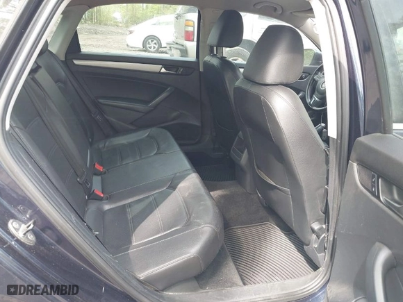 2014 Volkswagen Passat Wolfsburg Ed with VIN 1VWAT7A37EC020875, listed as a IAAI auction lot 42088494 with 190,356 mi miles. Bid and sale history available at carsss.com. Image 8.