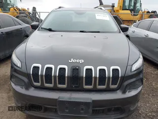 2015 Jeep Cherokee Latitude with VIN 1C4PJLCB6FW547788, listed as a IAAI auction lot 42177621 with 138,945 mi miles and . Bid and sale history available at carsss.com. Image 12.