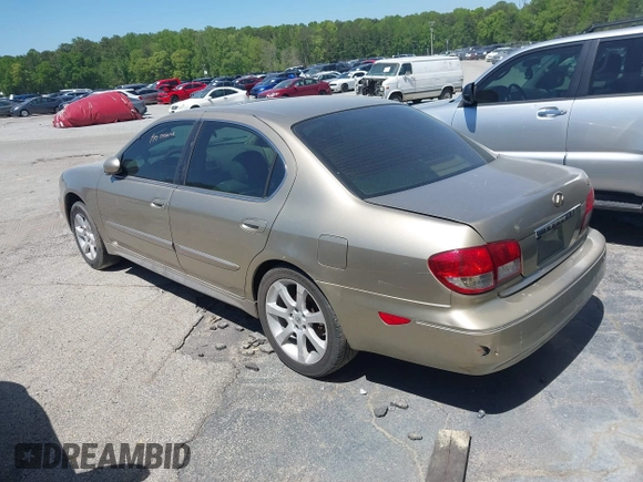 2004 Infiniti I35 with VIN JNKDA31A74T212730, listed as a IAAI auction lot 41875508 with 183,741 mi miles. Bid and sale history available at carsss.com. Image 3.