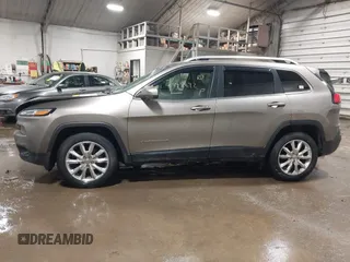 2017 Jeep Cherokee Limited with VIN 1C4PJMDB4HW543830, listed as a IAAI auction lot 41498692 with 115,720 mi miles and . Bid and sale history available at DreamBid. Image 14.