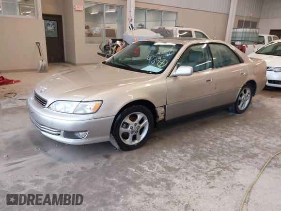 2001 Lexus ES 300 with VIN JT8BF28G510292961, listed as a IAAI auction lot 41584509 with 205,752 mi miles and . Bid and sale history available at DreamBid. Image 2.
