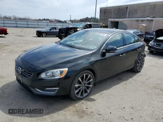 2015 Volvo S60 T5 Drive-E Premier with VIN YV126MFK2F1339122, listed as a Copart auction lot 45904793 with 51,688 mi miles. Bid and sale history available at carsss.com. Image 1.