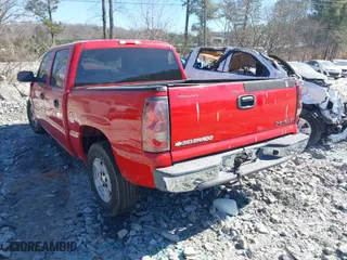 2006 Chevrolet Silverado 1500 LT1 with VIN 2GCEC13T961147780, listed as a IAAI auction lot 41652426 with 133,642 mi miles. Bid and sale history available at carsss.com. Image 3.