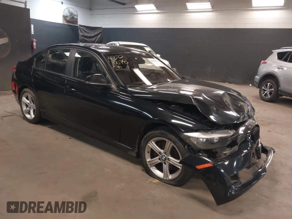 2014 BMW 3 Series 328i xDrive с VIN WBA3B5G59ENS06561, выставлен на аукционе IAAI как лот 42370078 с пробегом 101 877 миль миль и . История ставок и продаж доступна на DreamBid. Изображение 1.