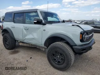 2021 Ford Bronco with VIN 1FMEE5DP0MLB08033, listed as a Copart auction lot 48920565 with 37,577 mi miles and Salvage Title. Bid and sale history available at DreamBid. Image 4.