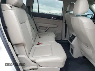 2018 Volkswagen Atlas SE with VIN 1V2KR2CA3JC546563, listed as a Copart auction lot 55458335 with 126,384 mi miles and Salvage title. Bid and sale history available at DreamBid. Image 11.