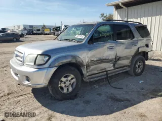 2001 Toyota Sequoia Limited with VIN 5TDBT48A21S016607, listed as a Copart auction lot 43915015 with 221,716 mi miles and Salvage Title. Bid and sale history available at carsss.com. Image 1.
