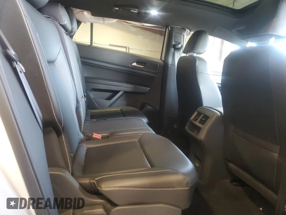 2020 Volkswagen Atlas SEL with VIN 1V2MC2CA8LC207813, listed as a Copart auction lot 60462175 with 36,323 mi miles and Salvage title. Bid and sale history available at DreamBid. Image 11.