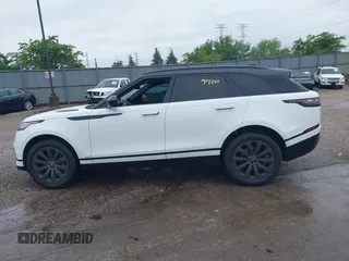 2018 Land Rover Range Rover Velar R-Dynamic SE с VIN SALYL2RX8JA731642, выставлен на аукционе IAAI как лот 42309920 с пробегом 93 749 миль миль и . История ставок и продаж доступна на DreamBid. Изображение 14.