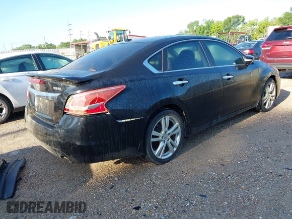 2013 Nissan Altima SL with VIN 1N4BL3AP0DC170723, listed as a IAAI auction lot 42177586 with 161,792 mi miles and . Bid and sale history available at DreamBid. Image 4.