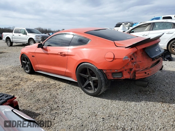 2015 Ford Mustang GT z VIN 1FA6P8CF3F5362135, wystawiony jako Copart lot #50189875 z przebiegiem 124 921 mil mil oraz Tytuł czysty. Historia ofert i sprzedaży dostępna na DreamBid. Obrazek 2.