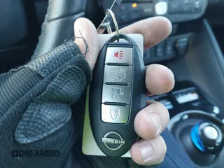 2023 Nissan LEAF SV Plus z VIN 1N4CZ1CV4PC558920, wystawiony jako IAAI lot #41332755 z przebiegiem 15 893 mil mil oraz . Historia ofert i sprzedaży dostępna na DreamBid. Obrazek 11.