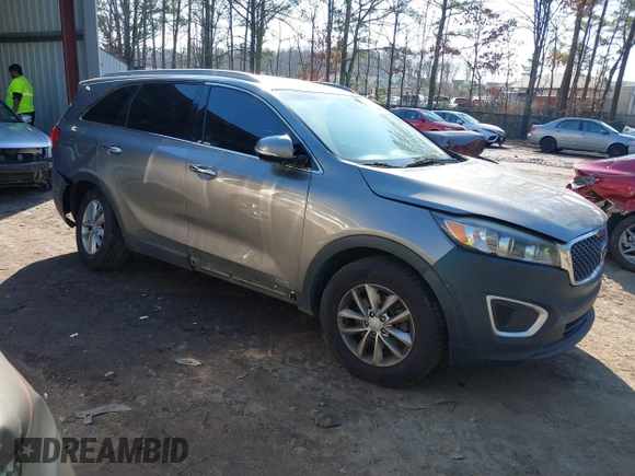 2018 Kia Sorento LX with VIN 5XYPGDA33JG424570, listed as a IAAI auction lot 41485156 with 110,893 mi miles. Bid and sale history available at carsss.com. Image 1.