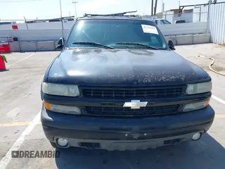 2001 Chevrolet Tahoe LT with VIN 1GNEK13T41R197657, listed as a IAAI auction lot 42164367 with 200,507 mi miles. Bid and sale history available at carsss.com. Image 6.