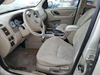 2006 Ford Escape XLT with VIN 1FMYU03Z26KA85627, listed as a Copart auction lot 83552474 with 234,677 mi miles and Clean Title. Bid and sale history available at carsss.com. Image 7.