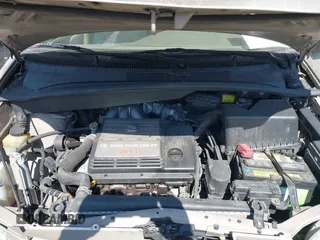 2002 Toyota Sienna LE with VIN 4T3ZF13C82U465335, listed as a IAAI auction lot 40274809 with 178,560 mi miles and . Bid and sale history available at DreamBid. Image 10.