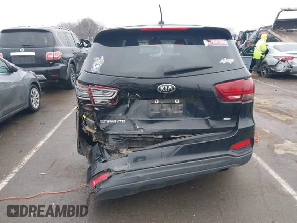 2019 Kia Sorento LX with VIN 5XYPG4A36KG575579, listed as a IAAI auction lot 41432346 with 97,562 mi miles. Bid and sale history available at carsss.com. Image 16.
