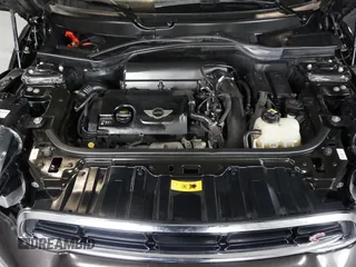 2016 MINI Countryman S with VIN WMWZC5C55GWU00997, listed as a Copart auction lot 58840965 with 41,217 mi miles and Salvage title. Bid and sale history available at DreamBid. Image 7.