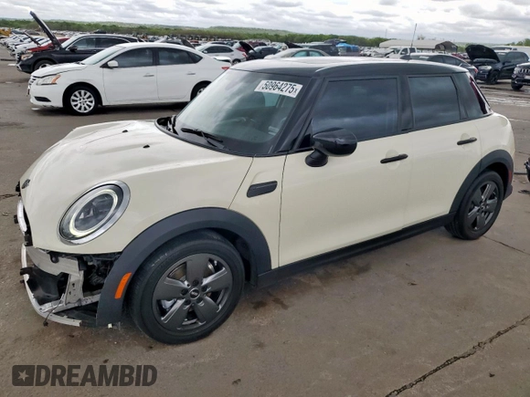 2022 MINI Hardtop 4 Door Cooper z VIN WMW33DK04N2R75649, wystawiony jako Copart lot #50964275 z przebiegiem 4 356 mil mil oraz Czysty tytuł • Clean title. Historia ofert i sprzedaży dostępna na DreamBid. Obrazek 1.